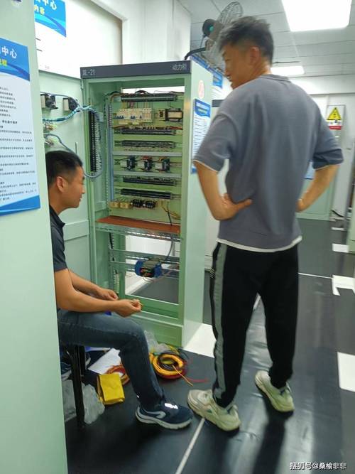 大型设备上岗证用处_上岗证大型设备能用吗_大型设备上岗证