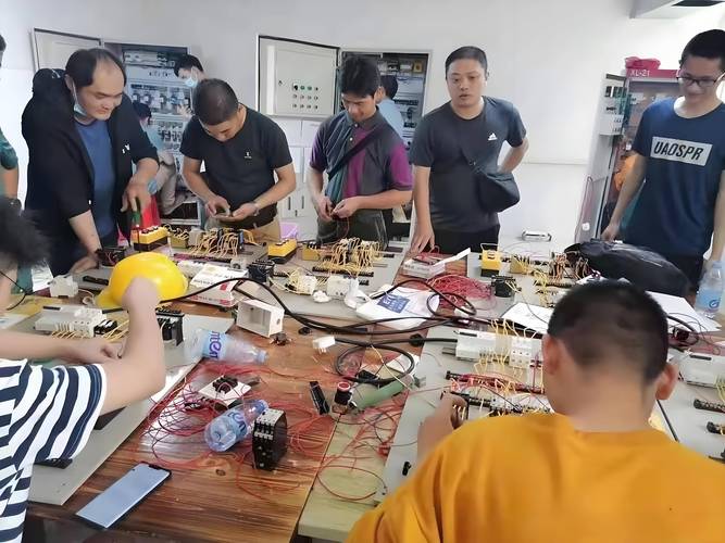 大型设备上岗证报名网址_大型设备上岗证报名确认_大型设备上岗证app